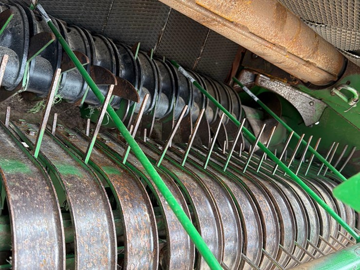john-deere-469-image-17