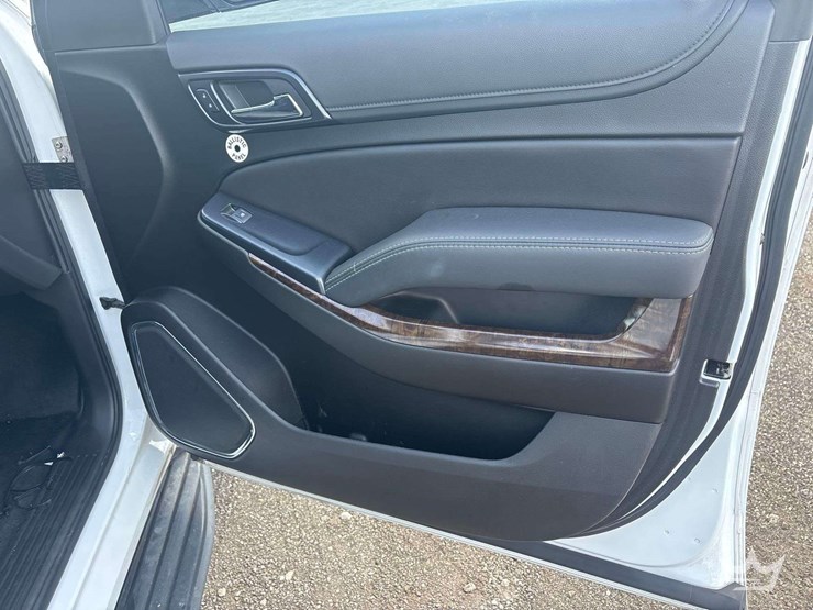 2019-chevrolet-tahoe-image-26