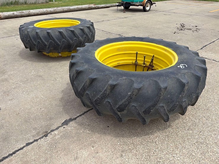 john-deere-4430-image-1