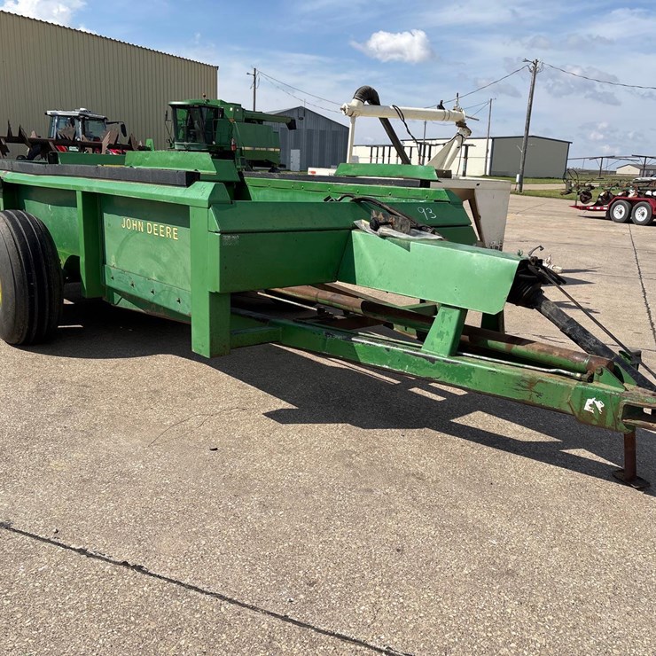 JOHN DEERE 785