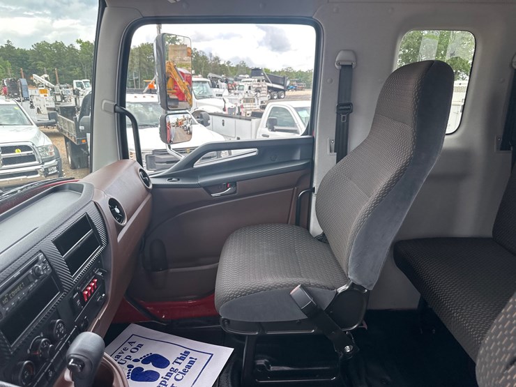 2022-hino-l6-image-6
