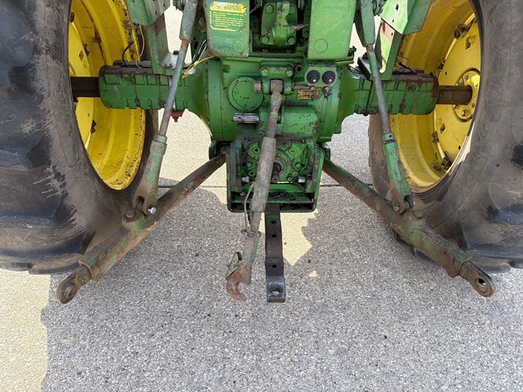 john-deere-4020-image-23