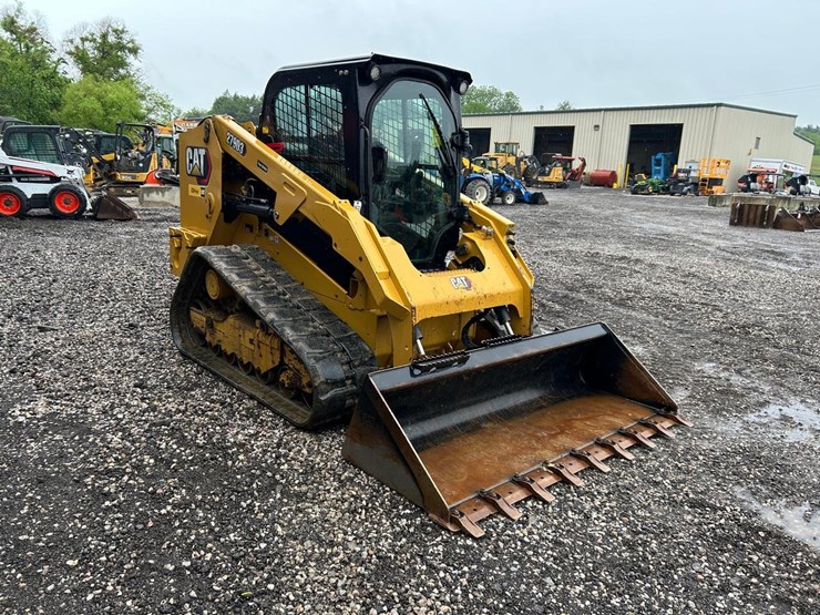 2023-caterpillar-279d3-image-6