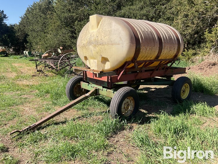 john-deere-1064-image-1