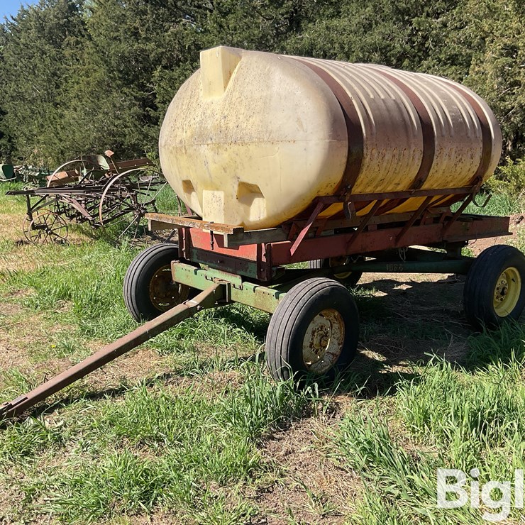 JOHN DEERE 1064