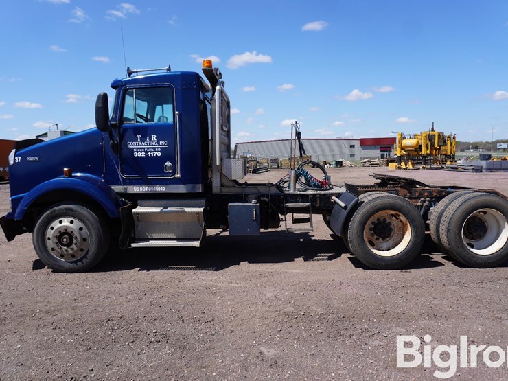 1990-kenworth-t600-image-8