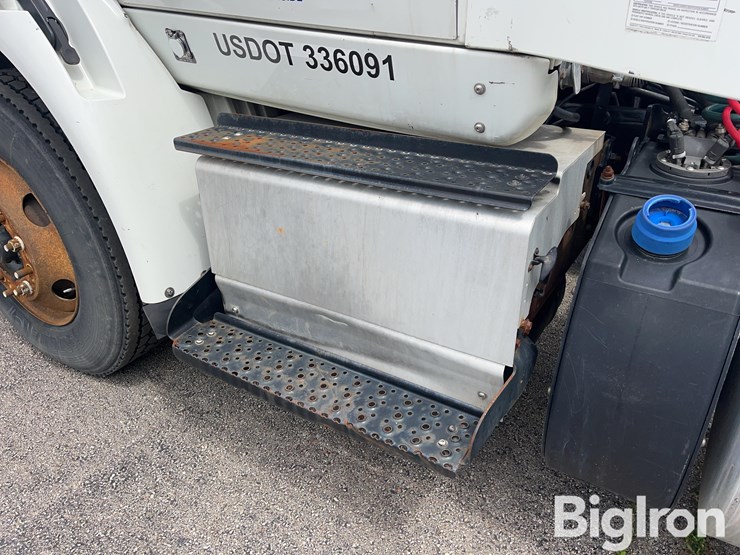 2016-international-transtar-8600-image-12