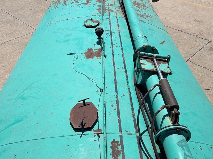 houle-7300-manure-tanker-image-36