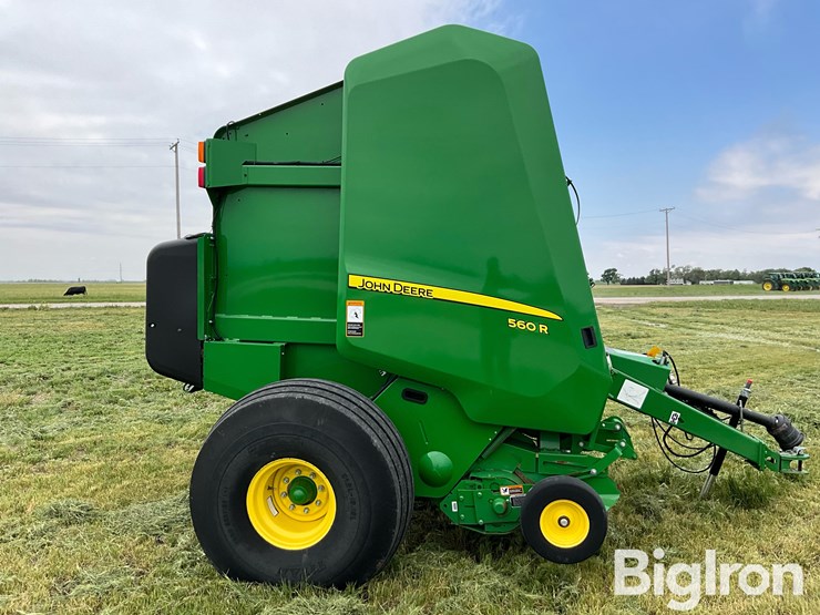 2021-john-deere-560r-image-4