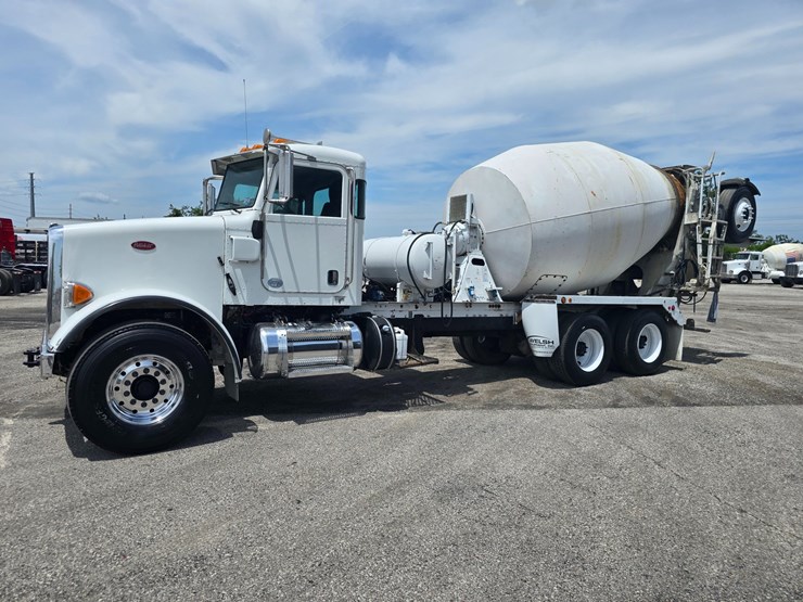 2014-peterbilt-365-image-5