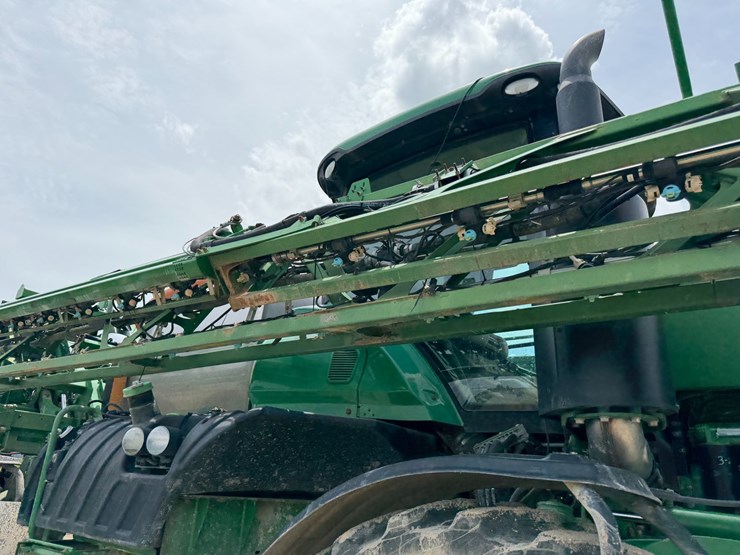 2016-john-deere-r4038-image-52