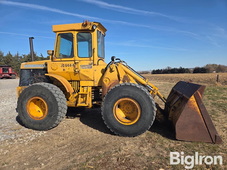 john-deere-644-image-4