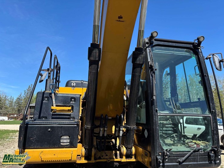 2014-caterpillar-320el-image-9