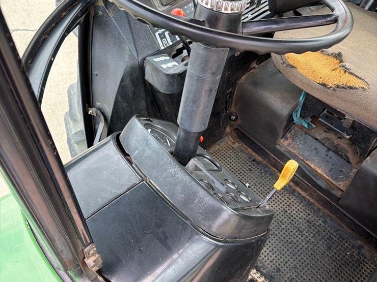 john-deere-4430-image-32