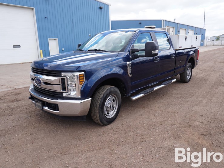 2018-ford-f350-xl-image-1