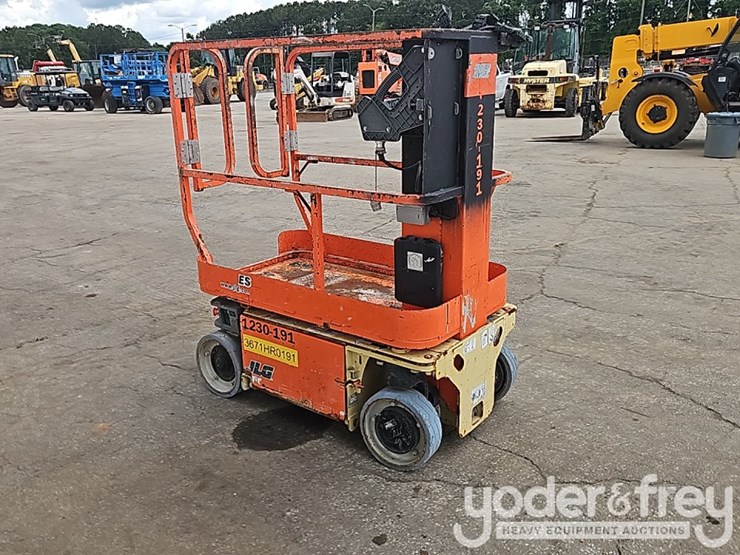 2016-jlg-1230es-image-7