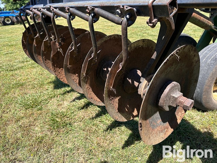 john-deere-650-image-14