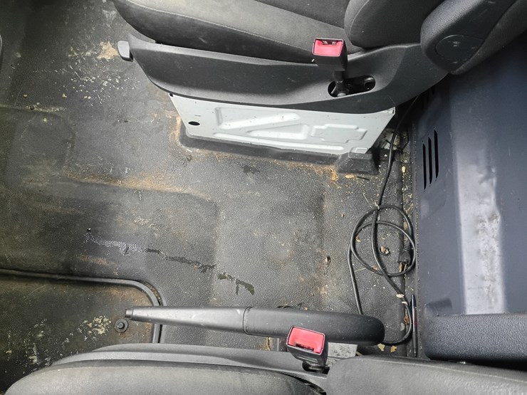 2019-mercedes-benz-sprinter-2500-image-41