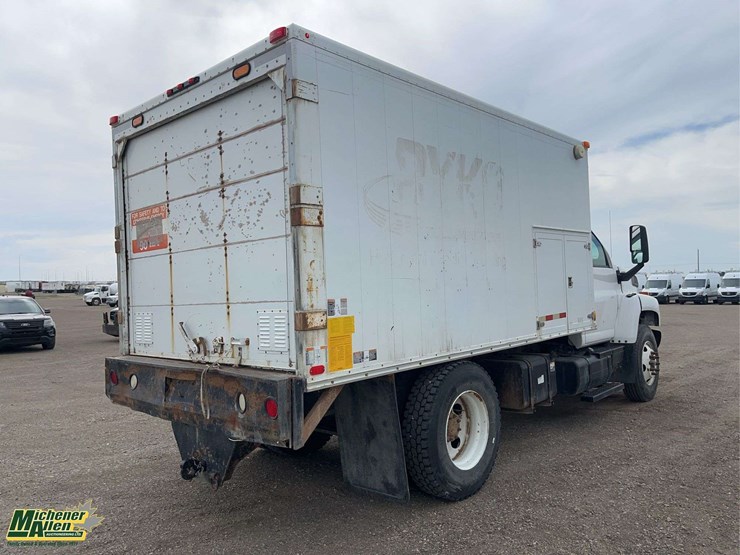 2005-gmc-topkick-c7500-image-6