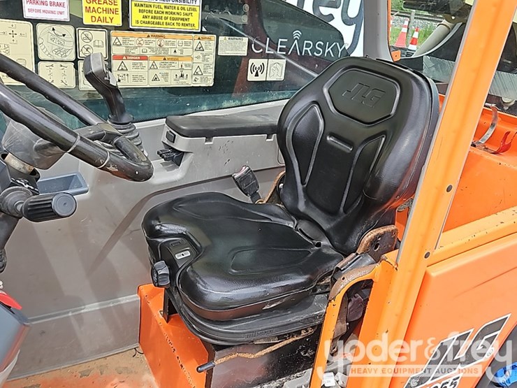 2020-jlg-1255-image-31