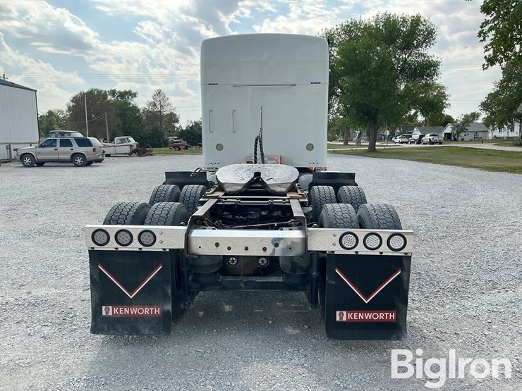 2005-kenworth-w900l-image-6