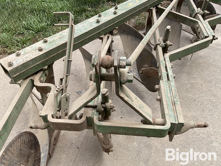 john-deere-125-image-9