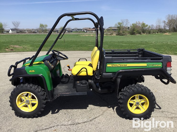 2011-john-deere-gator-image-8