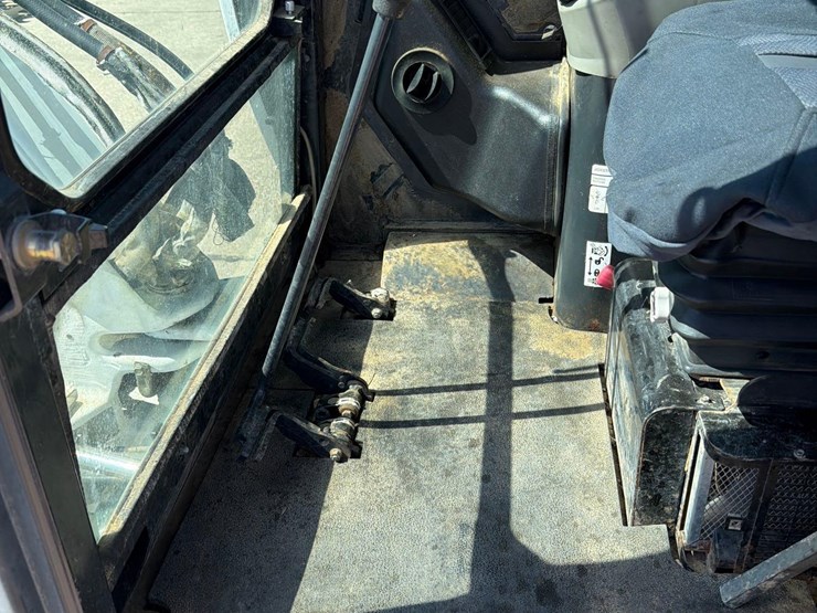 2001-bobcat-331e-image-39