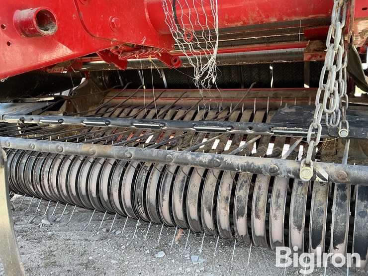 2011-case-ih-rb564-image-13