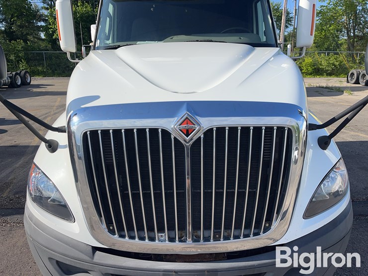 2016-international-prostar-image-15