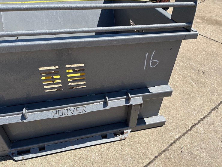 like-new-hoover-skidloader-bale-processor-image-16