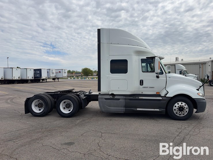 2016-international-prostar-image-4