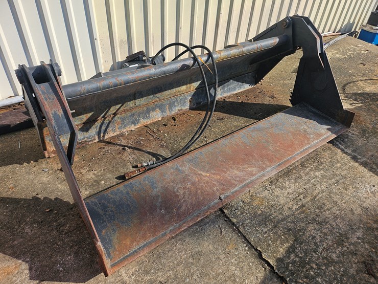 w.r.-long-4-in-1-bucket-72"-skid-steer-attachment-image-3