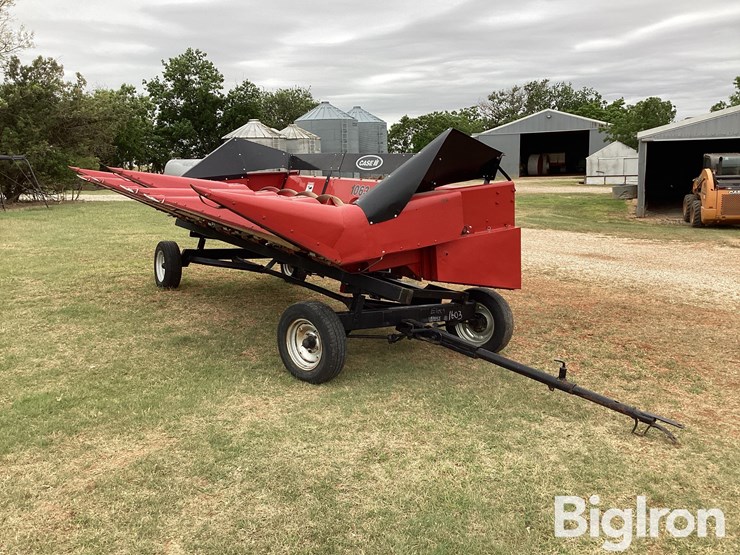 case-ih-1063-image-1