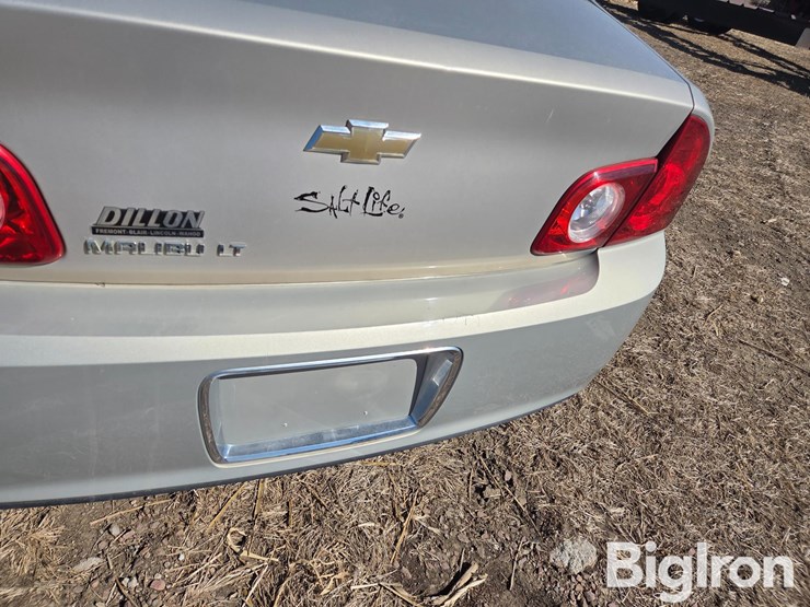 2010-chevrolet-malibu-car-image-15
