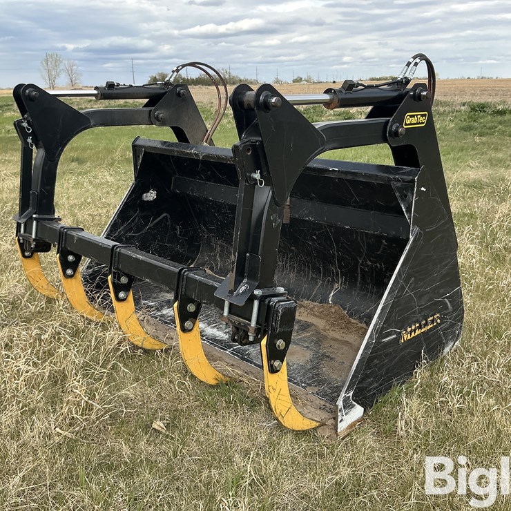 JCB TM220