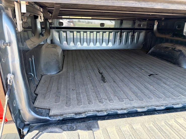2014-gmc-sierra-1500-image-24