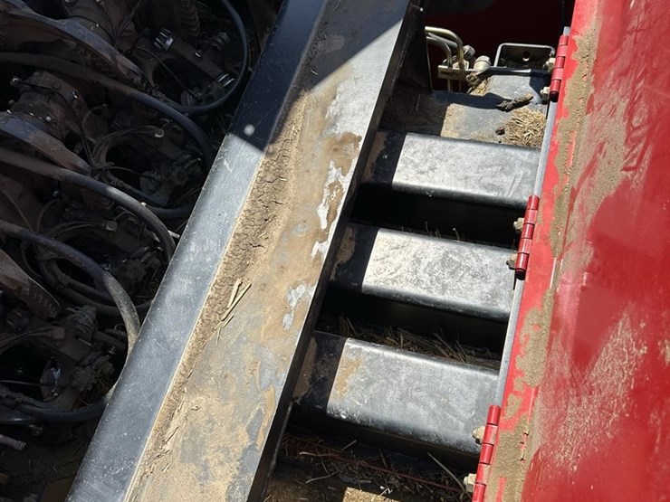 2001-new-holland-bb940s-image-39
