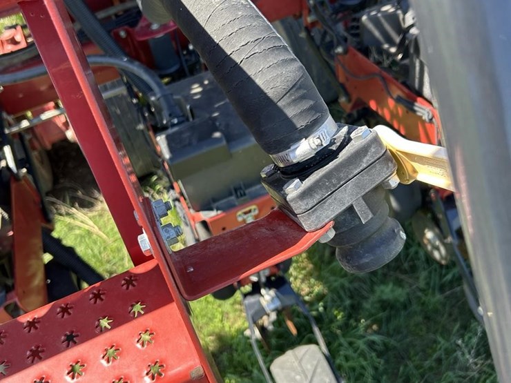 2015-case-ih-1265-image-40