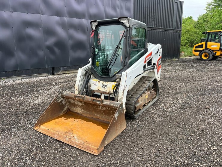 2021-bobcat-t450-image-2