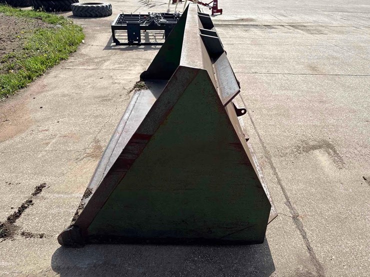john-deere-10ft-loader-bucket-image-6