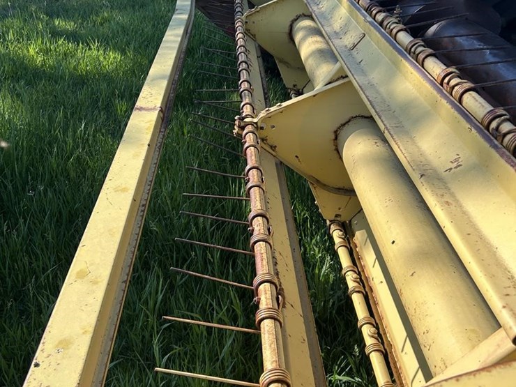 new-holland-490-image-12