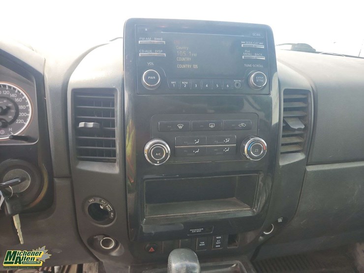 2013-nissan-titan-image-20