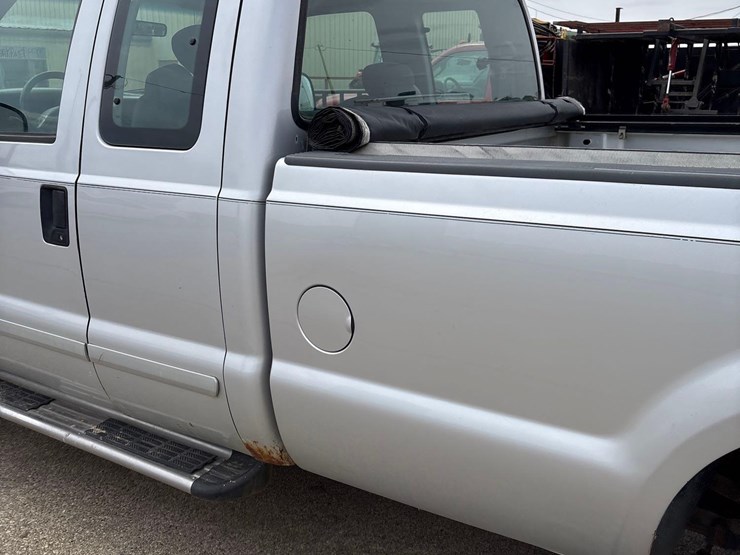 2001-ford-f250-image-19