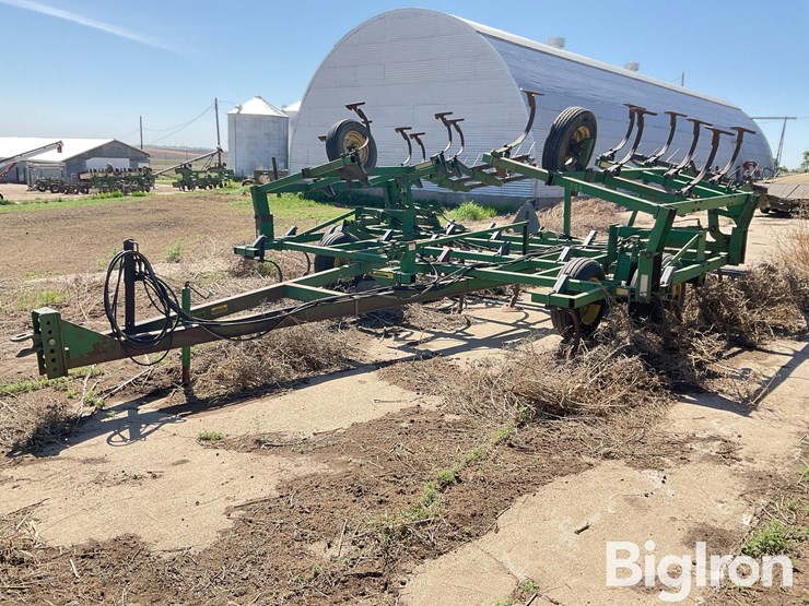 john-deere-960-image-1