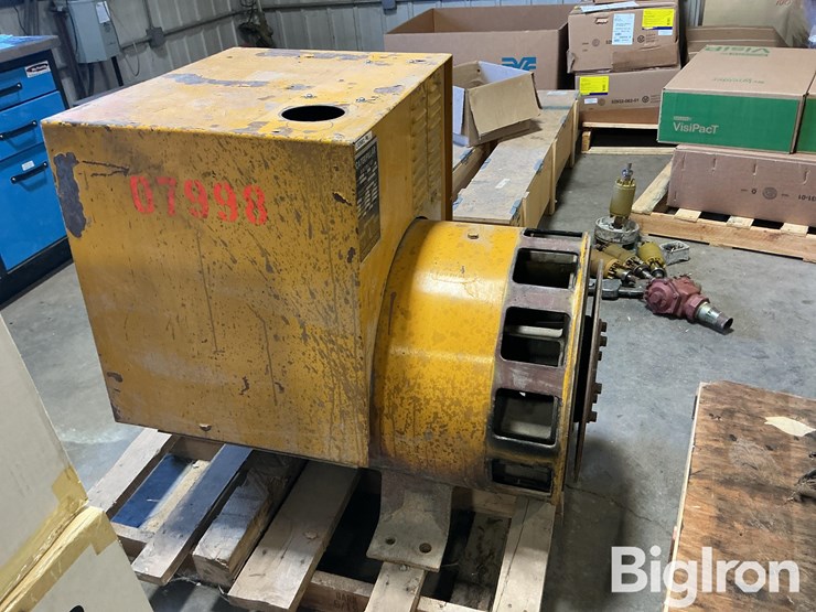 caterpillar-d353-image-4