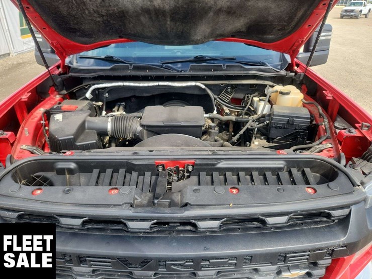 2020-chevrolet-silverado-3500hd-image-24