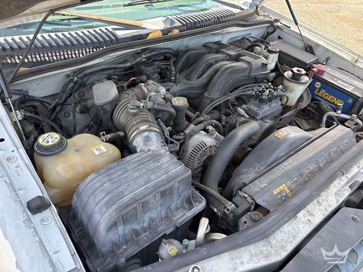 2005-ford-explorer-image-8