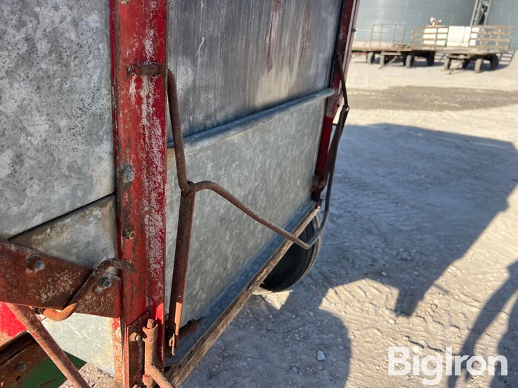 heider-barge-wagon-w/-hoist-image-14