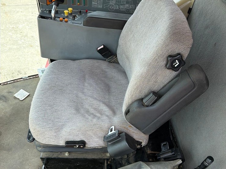 2001-massey-ferguson-8780xp-image-56